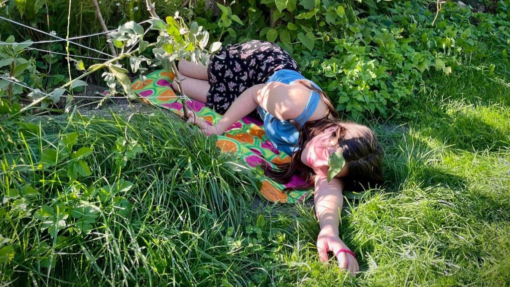 Ekosomatika. Saplūšana ar dabu. Viengabalainības/wholeness pieredze, kas spēcina